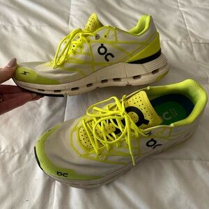 On running 
Cloudnova Z5 Women's size 8.5